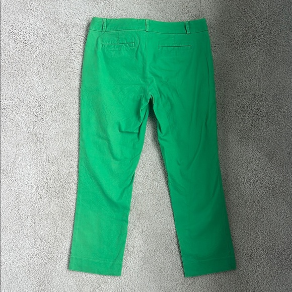 Banana Republic Factory Hampton Fit Green Crop Pants, 6 - Picture 2 of 4